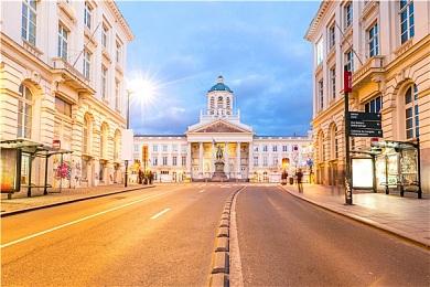 微软或将推出“Lunar Shift”Xbox手柄 附带变色功能